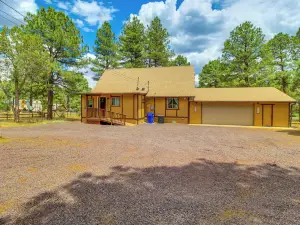 Large Deck, Grill: Pet-Friendly Show Low Retreat!
