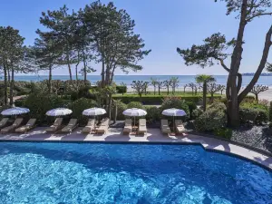 Hôtel Barrière l'Hermitage