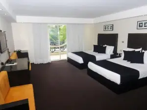 LTH Las Terrenas Hotel