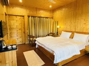 บุนเดลา วูดส์ คอทเทจ และ ร้านอาหาร