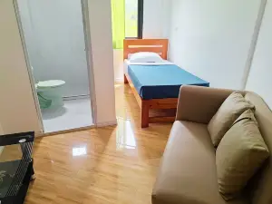 Australian Hotel Hungduan