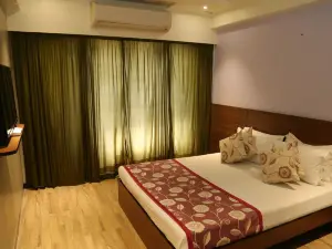Hotel Madni Royale (50 Mtrs from Dargaah), Ajmer