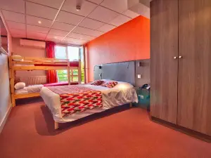 Logis Hôtel Restaurant le Chalet du Mont Roland