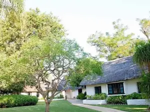 Lalapanzi Hotel & Conference Centre