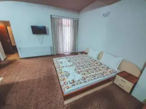 Edi Hotel
