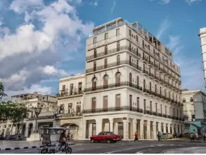 Mystique Regis Habana by Royalton