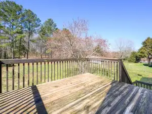 Plan A Trip To The Lake In This Open Air Cozy Home