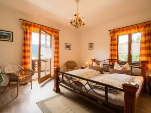 Pension FeWo Bar Gästezimmer Etzerschlössl