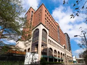 Sol Hotel