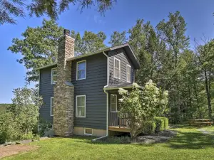 Newly Built & Secluded Catskill Cottage w/ Views!