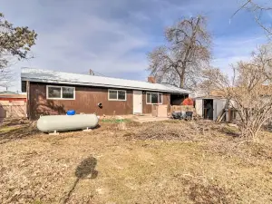 Alturas House w/ Large Front Yard!