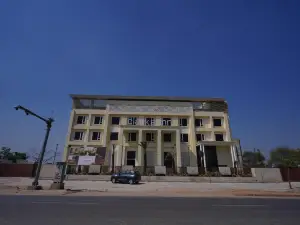Clarks Inn Aligarh