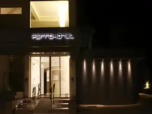 FerroHotel