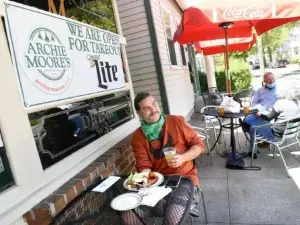Peachy Paradise in East Rock Near DT/Yale