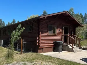 Cozy log cabin on 20 private acres
