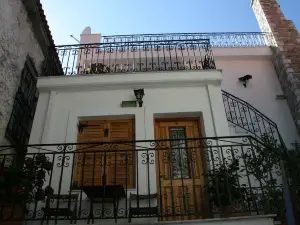 Maleatis Apollo Guesthouse