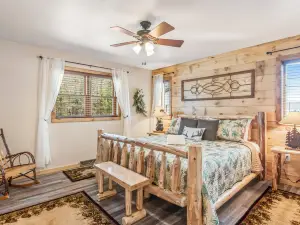 Inviting home with game room, firepit, full kitchen, & W/D