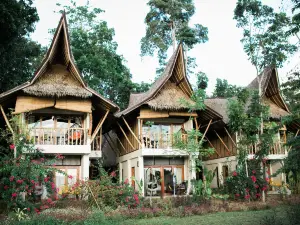 Fox & the Firefly Cottages