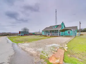 Vian Home Near Tenkiller State Park!
