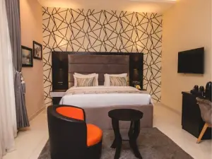 Bonhill Blu Hotel