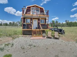 Secluded Jefferson Cabin w/ Deck + Mountain Views!