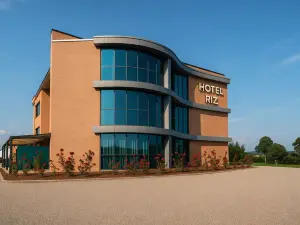 แอลวีจี โรงแรม คอลเลคชั่น – ริซ