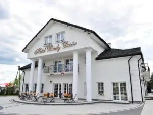 Hotel Biały Dwór