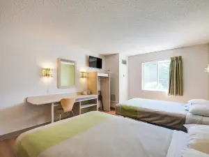Motel 6 Statesville, NC