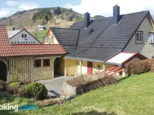 Awesome Home in Seim with 5 Bedrooms and Internet