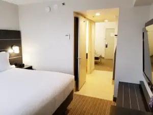 Holiday Inn Express & Suites Miami - Hialeah
