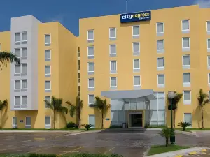 City Express by Marriott Mazatlán