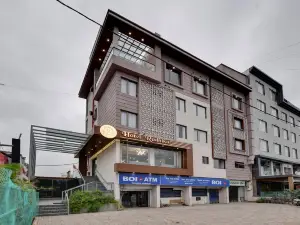 Hotel Radhika