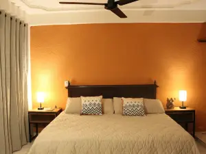 COMALITAS HOTEL Y CAFE