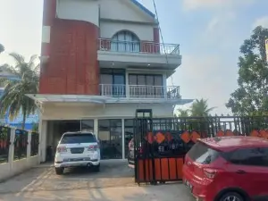 Super OYO Capital O Guest House Kpri Sejahtera