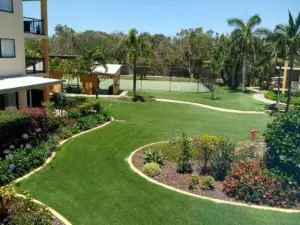 Serene 3BR Beachfront Retreat, Relax & Reconnect