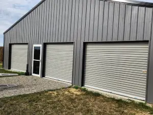New house near Lake Erie with easy access to the Islands.