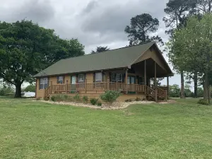 Hideaway on the Hill - Winnsboro, Texas
