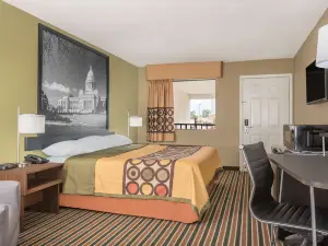 Super 8 by Wyndham Bryant Little Rock Area
