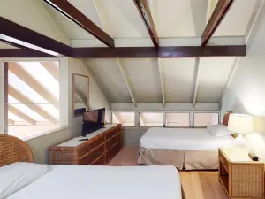 Oceanfront Cottage on Kepuhi Beach w/ Ocean View, WiFi, Laundry & Shared Pool