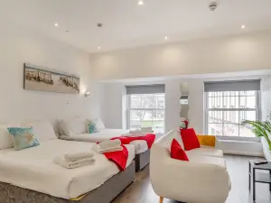 FoxHouse Studio Apartments