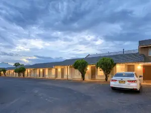 Coachman Hotel Motel