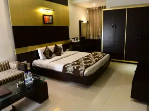 Hotel Ravisha Continental