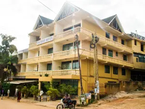 Oxford Royal Hotel