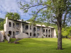 Caribbea Bay Resort