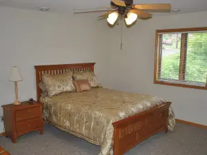 Downtown Bayfield. First & Washington Condo #203 Sleeps up to 8 Lake Views!