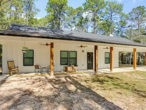 5 Mi to Lake! Home with Boat Parking and Pool Access