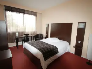 Adonis Lyon Est Hôtel Artys