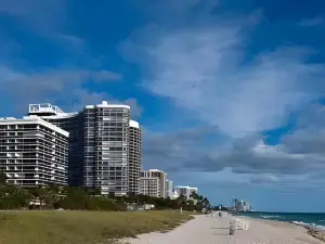 The Landon Bay Harbor-Miami Beach