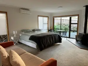 Absolute Beachfront Luxury Accommodation
