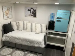 Cozy cabin with WiFi and AC in charming LaBelle